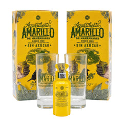 Combo de dos cajas de Aguardiente Amarillo de Manzanares sin azúcar, dos vasos de vidrio estampados y una botella miniatura.